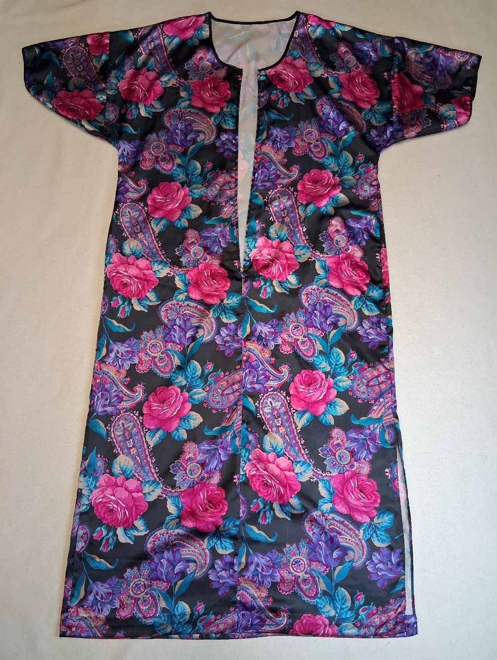 Vintage Vibrant Floral Paisley Satin Long Open Top-Front Robe